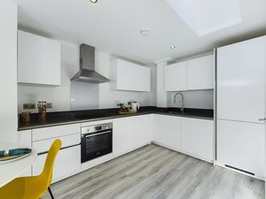 Photo 5- click for photo gallery